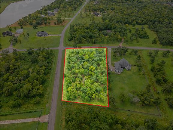 5th image of 3002 Bayou View Ct