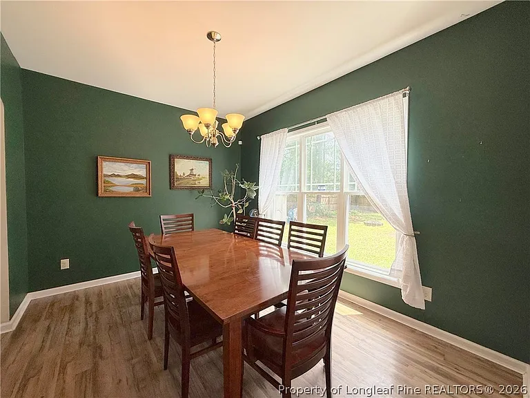 675 Omaha Dr — Photo 7
