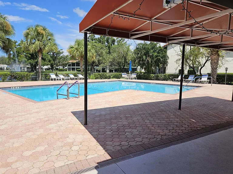 764 Avenida Estancia #206-B — Photo 45