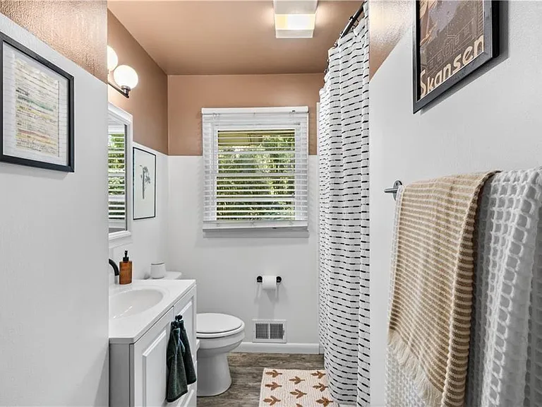 2859 Concord Dr — Photo 15