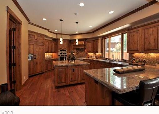 2nd image of 880 Freels Peak Dr