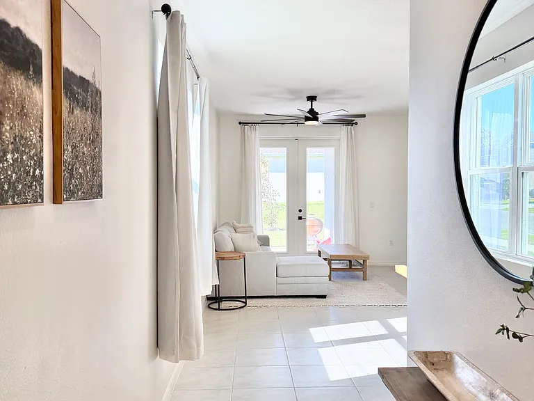 639 Alder Ln — Photo 3