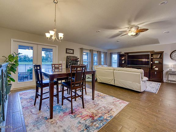 5th image of 16031 Hutton Ln