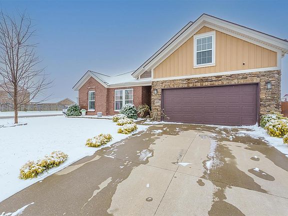 2nd image of 1992 Whispering Meadows Dr
