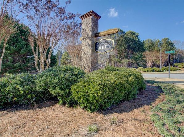 1425 Bluff Creek Trl, Monroe, GA 30656