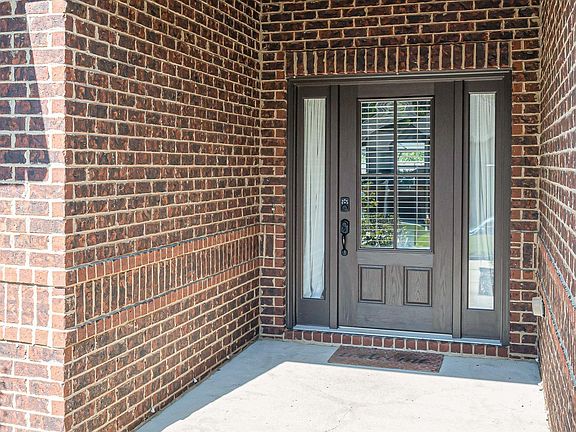 3rd image of 3310 Cahaba Manor Dr