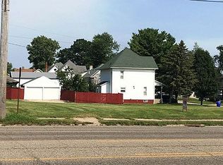 612 S Main St, Kewanee, IL 61443