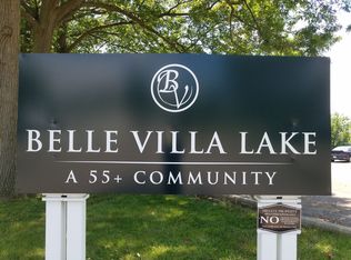 100 Menlo Park Dr, Belleville, MI 48111