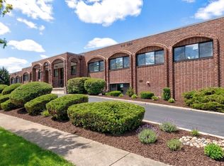 Coventry Apartments, Crystal Lake, IL 60014