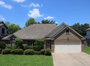 253 Trail Ride Rd, Angleton, TX 77515