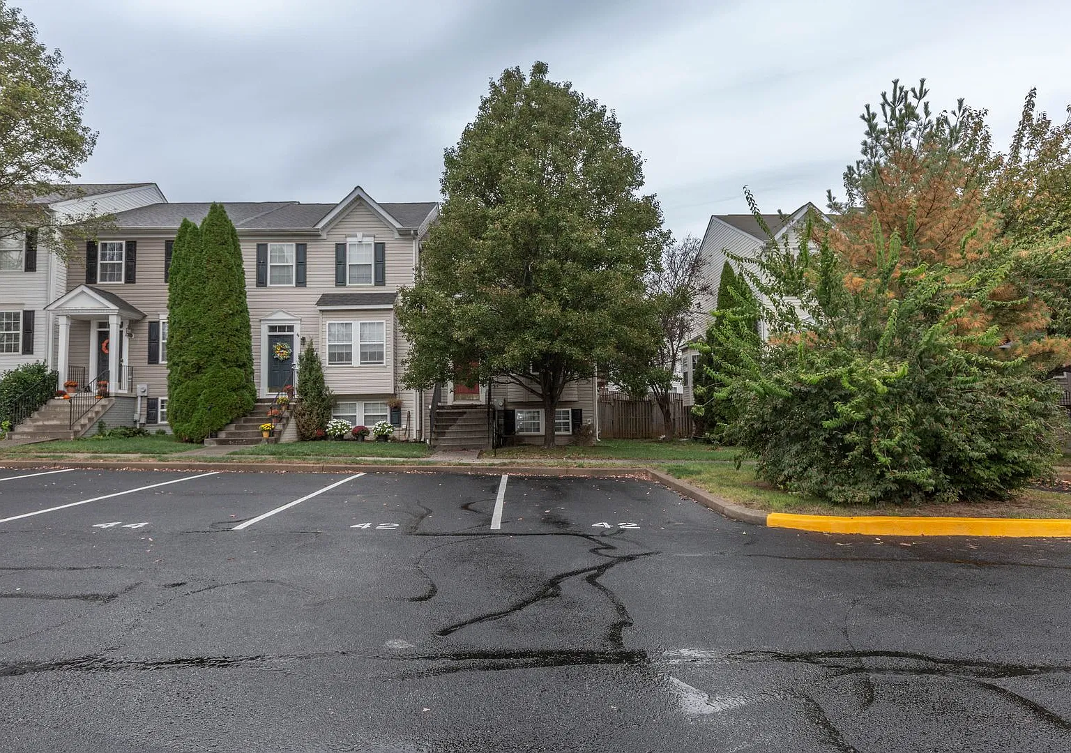 3 Bed, 2.5 Bath, Townhome in Charles Town, WV — Photo 2