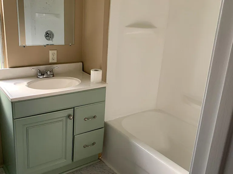 2024 Carr Ln #1 — Photo 9