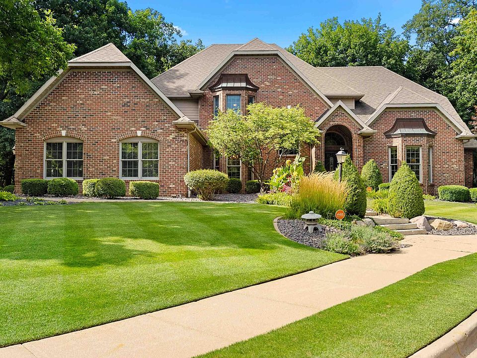1st image of 327 W Valleyview Ct