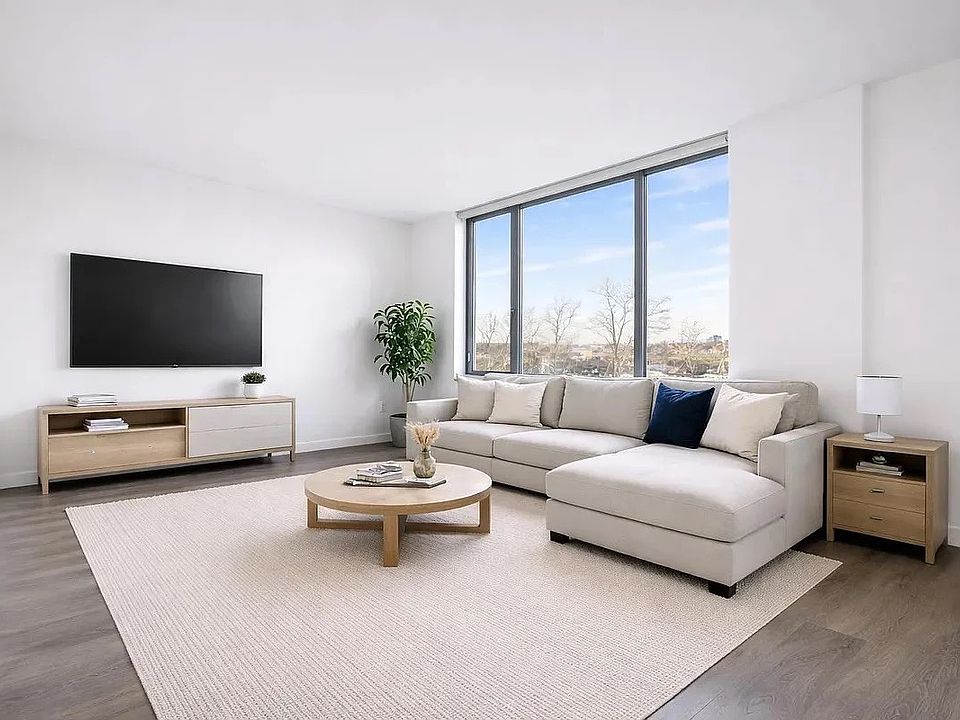 1st image of 1524 Sheepshead Bay Rd #15FF