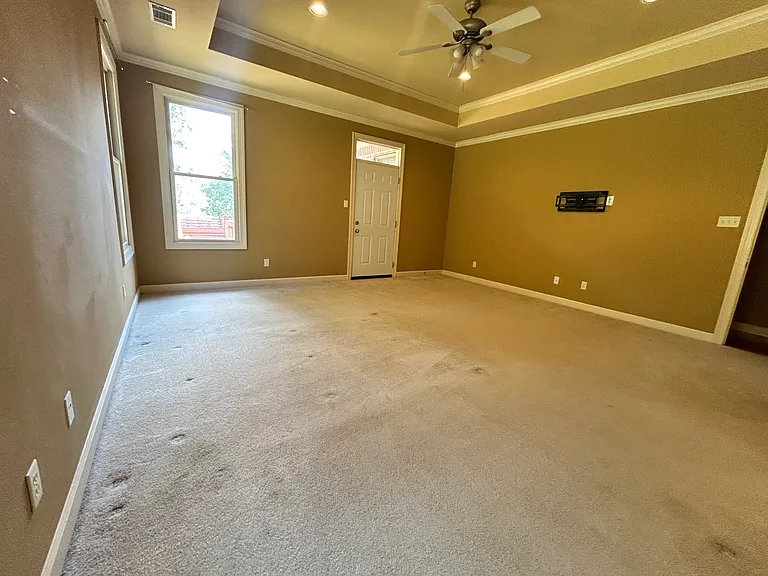 115 Noyant Dr — Photo 26
