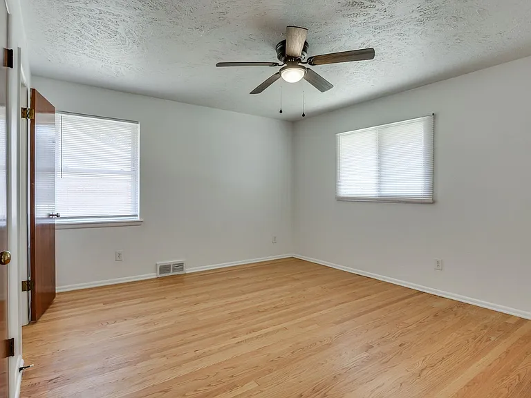 3516 Mount Pleasant Dr — Photo 28