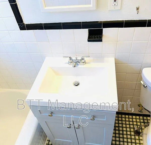 8408 Greenwood Ave #3 — Photo 28