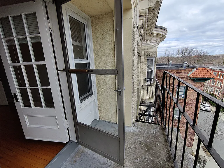 168 Winthrop Rd #2 — Photo 16
