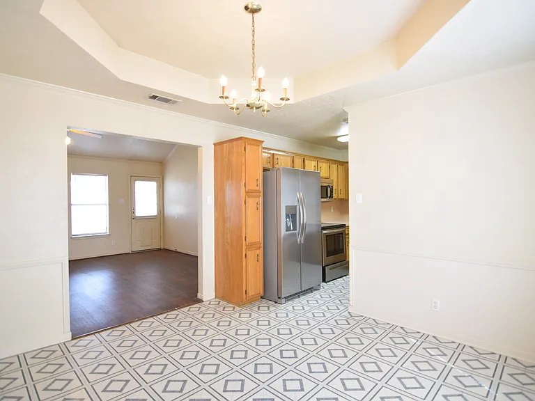 4201 Carolyn Dr — Photo 8