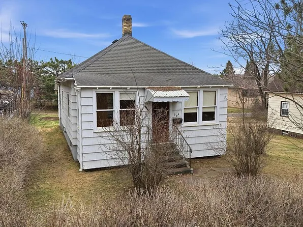 304 N Norman Ave, Eveleth, MN 55734