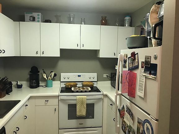 5th image of 3660 N Lake Shore Dr APT 1610