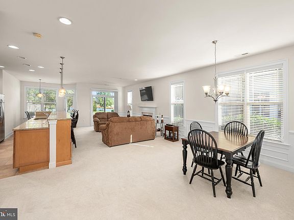 4th image of 34 White Pelican Ct