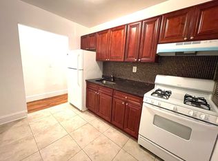 30-71 31st St #A7, Astoria, NY 11102