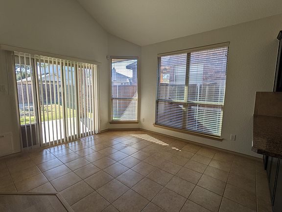 4th image of 1420 Elkford Ln