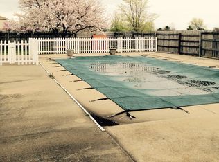31 Plantation Dr, Sikeston, MO 63801
