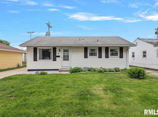 8 Melody Ln, Springfield, IL 62702