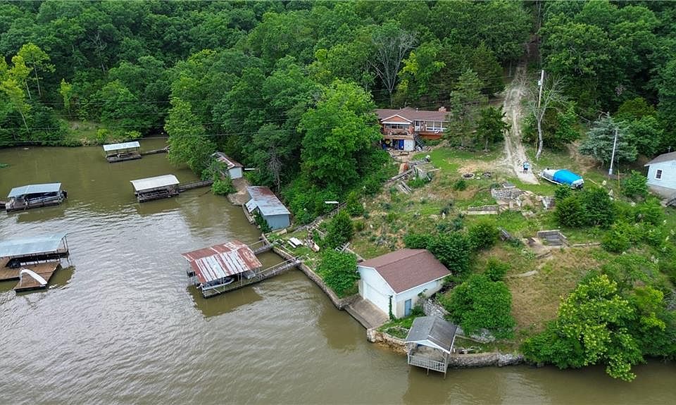 1st image of Stackhouse Point