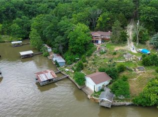 Stackhouse Point, Edwards, MO 65326
