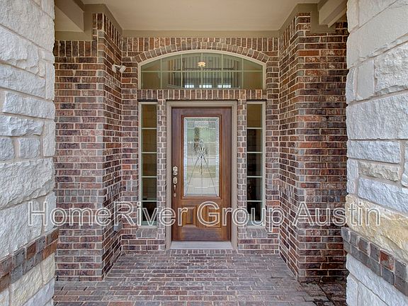5th image of 1303 Orchard Falls Dr