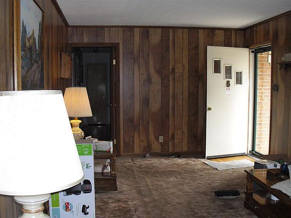 5th image of 21461 McKay St