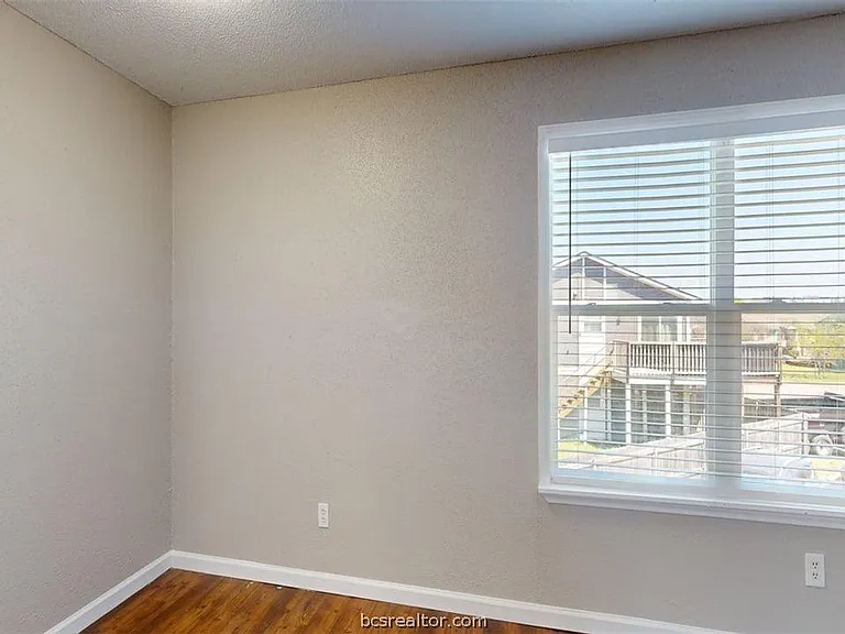 806 Oran Cir #G — Photo 9