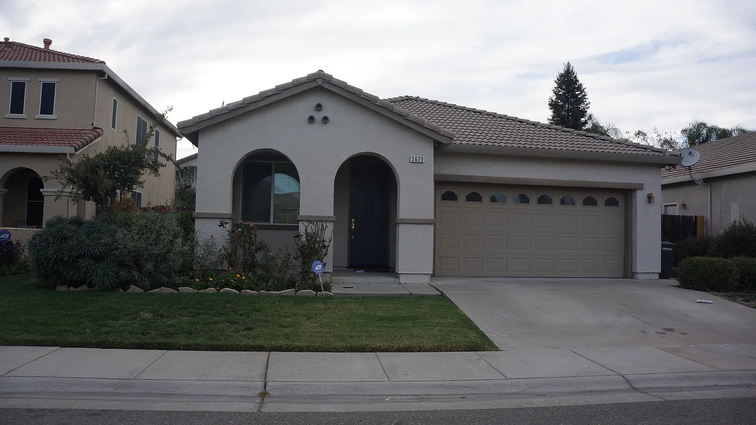 5629 Los Pueblos Way photo 1