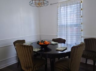 8 Leeward Ct, Savannah, GA 31419