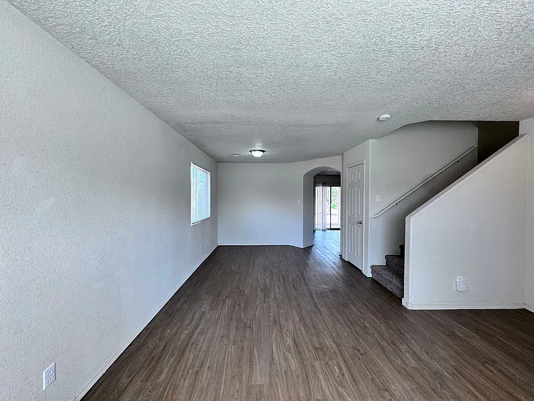 810 Purple Aster Ave SW — Photo 4