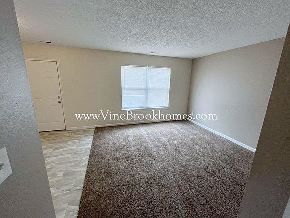 4th image of 334 Brookstone Dr