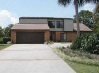 11716 W Bayshore Dr, Crystal River, FL 34429
