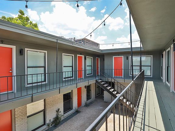 2nd image of 5504 La Branch St APT 14