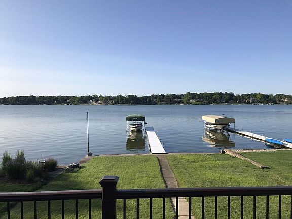 2nd image of 4963 Grand Ct