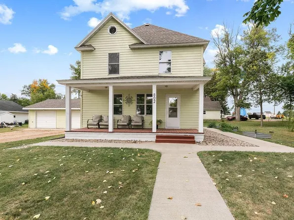 802 Pacific Ave, Kerkhoven, MN 56252