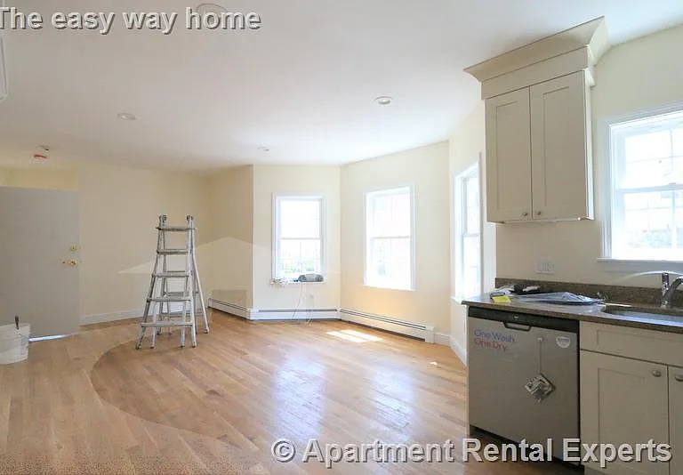 220 Massachusetts Ave #1 — Photo 3
