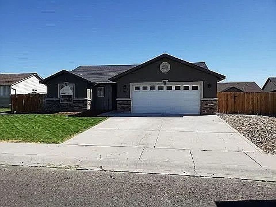 1st image of 1421 Cayuse Creek Dr