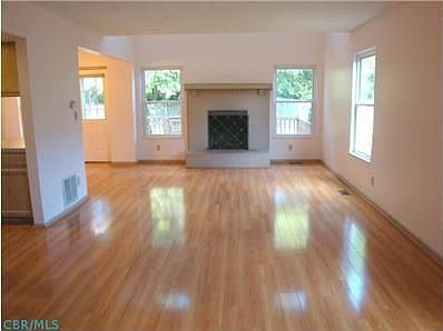 2nd image of 316 Halsbury Cir