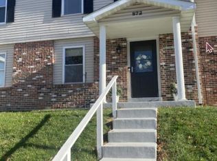 872 Delray Dr, Saint Peters, MO 63376