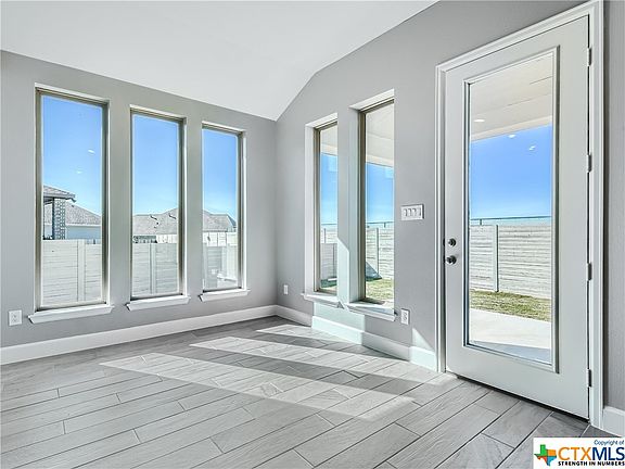 5th image of 1215 Barberry Way