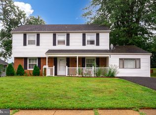 48 Medley Ln, Willingboro, NJ 08046