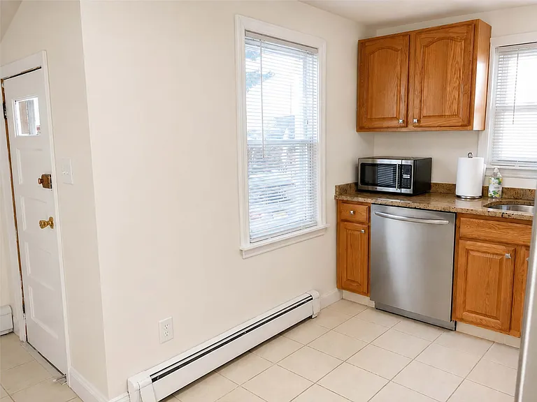 22 New St #1 — Photo 4